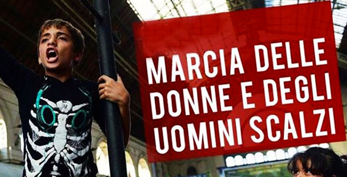 marcia donne e uomini scalzi